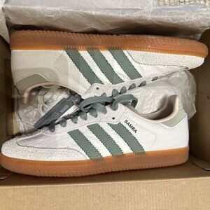 SAMBA OG W NWT 6.5